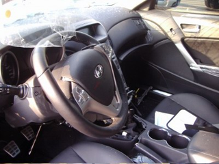Illustration for article titled First Hyundai Genesis Coupe Crash Caught In Korea
